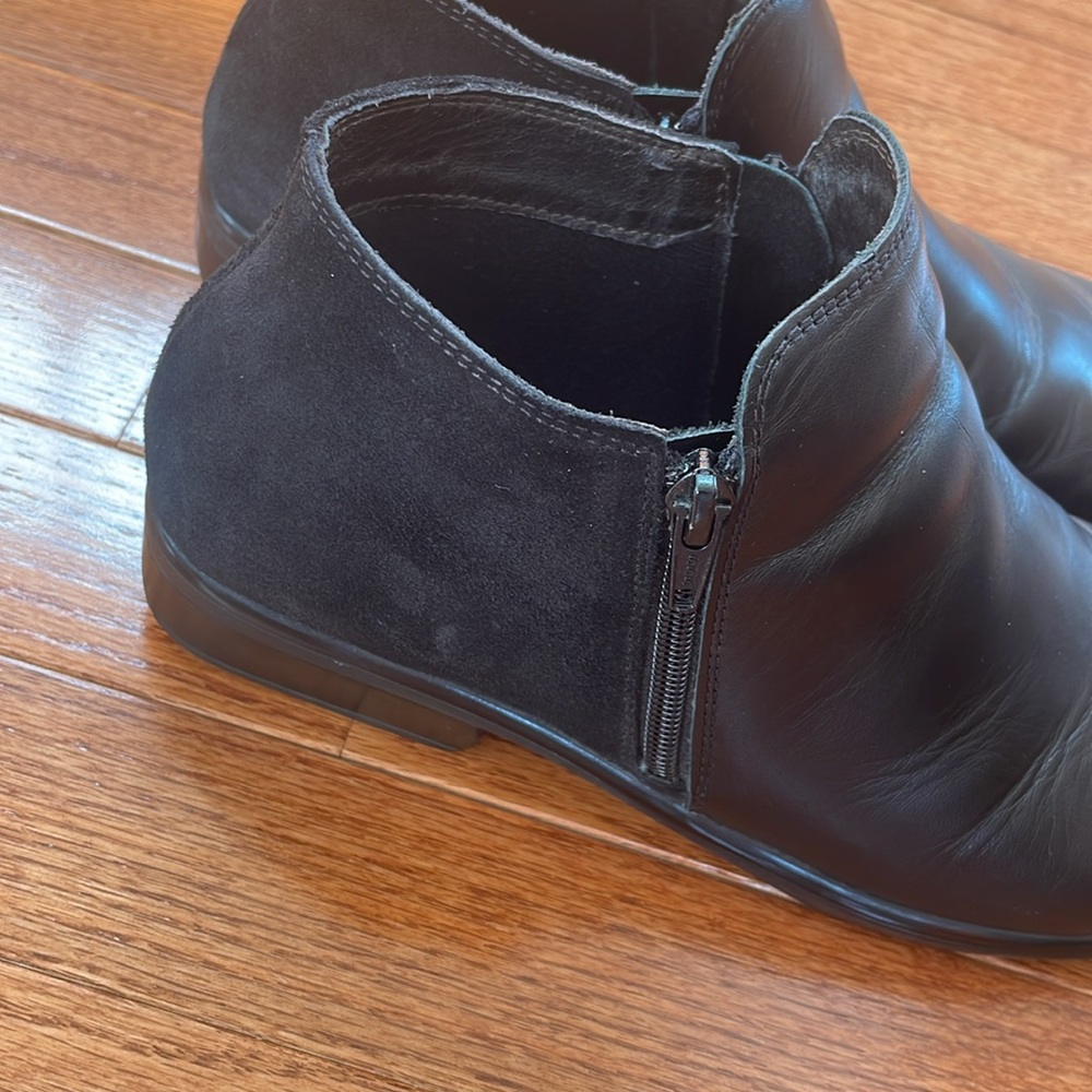 Naot Women’s Black Leather/Suede boots Size 40 - Picture 4 of 5